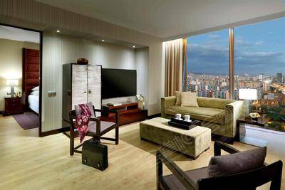 Hyatt Regency Barcelona TowerRegency Exec Suite lounge
